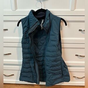 Lululemon teal vest, size 10